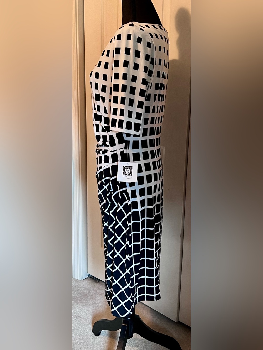 Anne Klein Black and White Lined Geometric 3/4 Sleeve Dress Women’s Size 10 - Picture 3 of 9